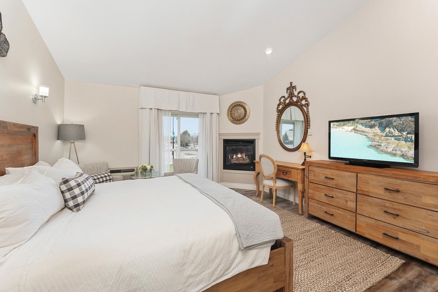 Lakeshore Inn Cold Lake Екстер'єр фото