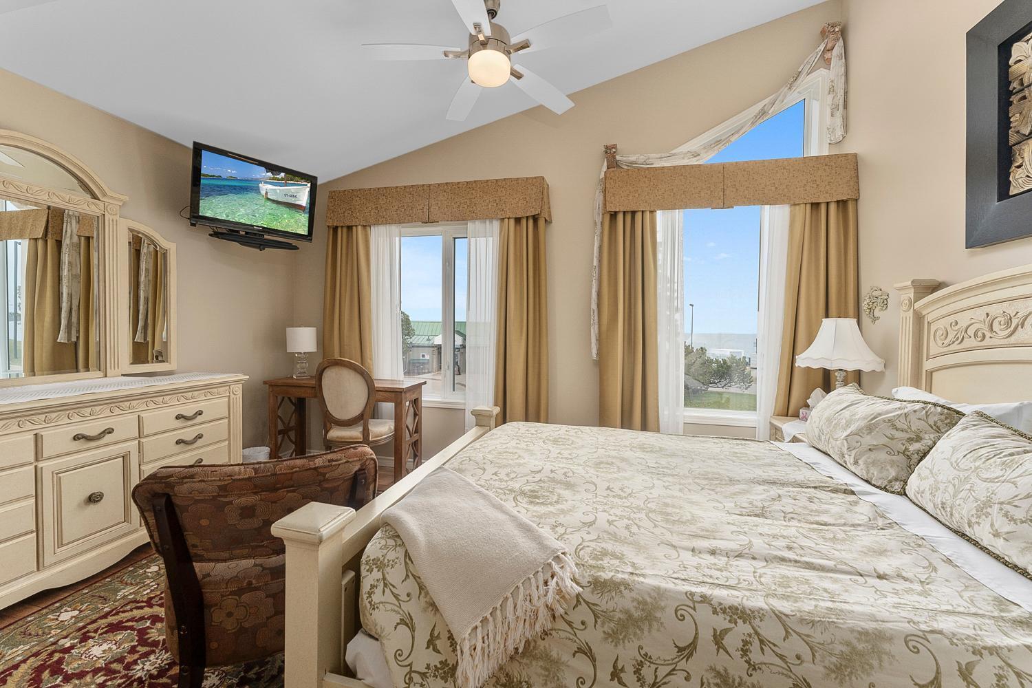 Lakeshore Inn Cold Lake Екстер'єр фото