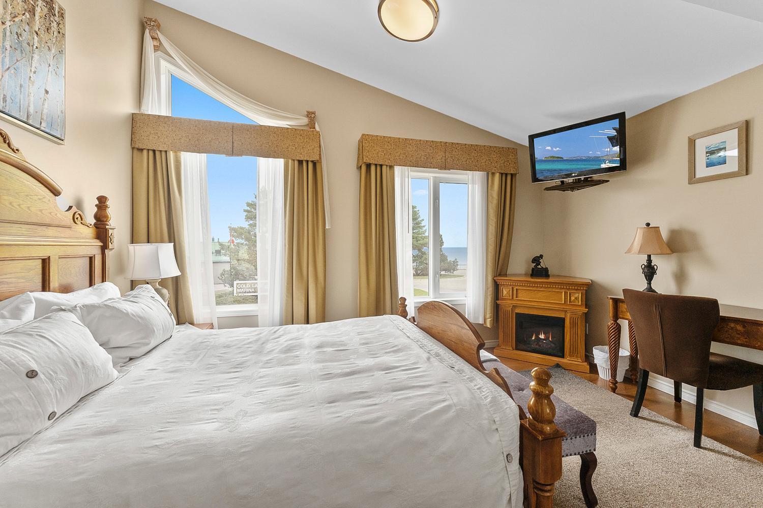 Lakeshore Inn Cold Lake Екстер'єр фото